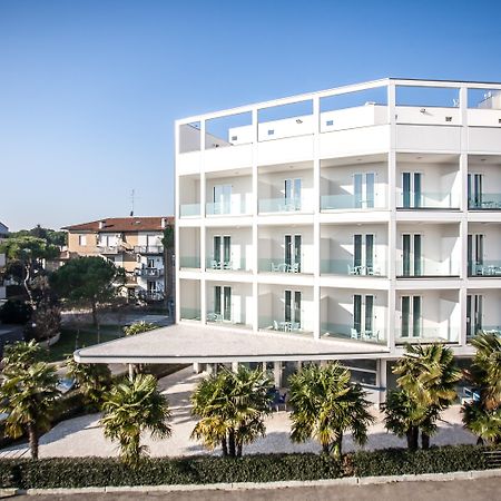 Hotel Oceanomare ปุนตามารีนา ภายนอก รูปภาพ
