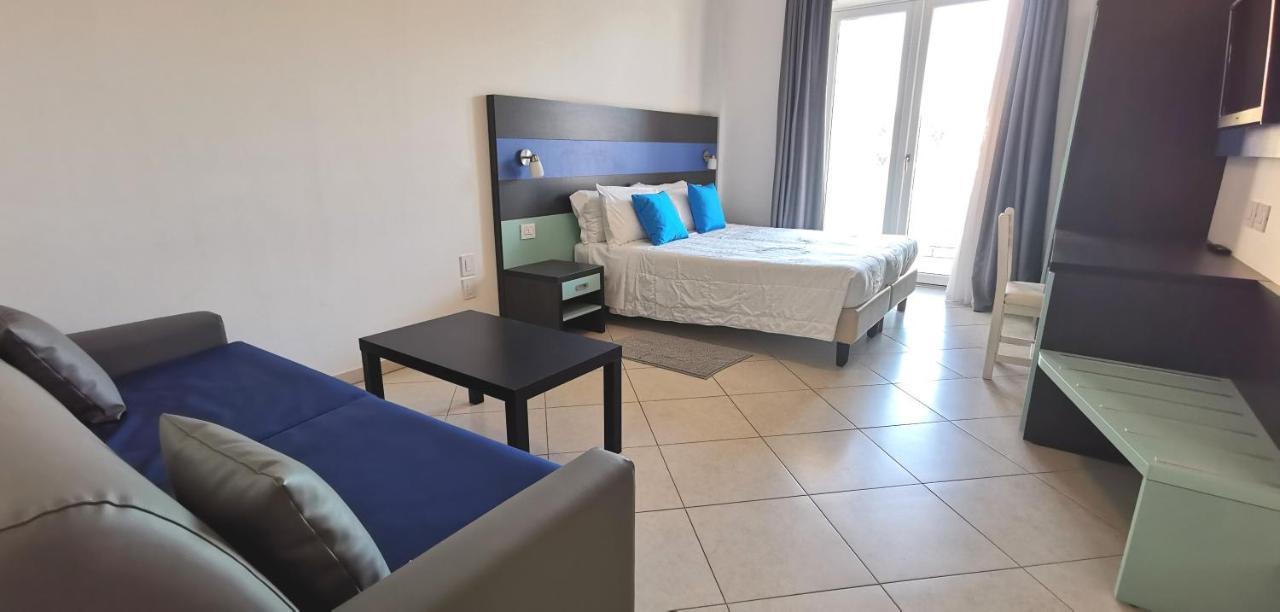 Hotel Oceanomare ปุนตามารีนา ภายนอก รูปภาพ